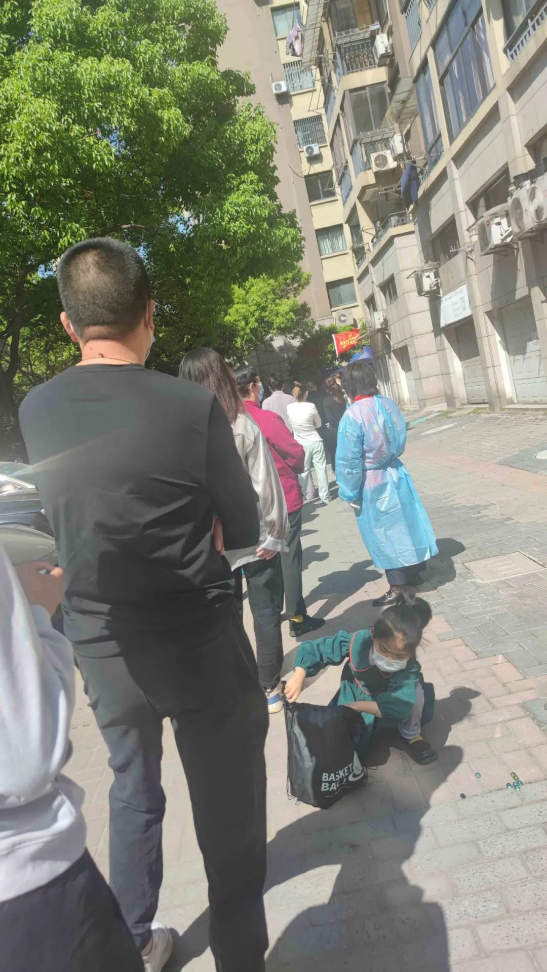 仁者之心跨越山海 一起来说出身边的抗疫故事
